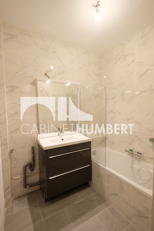 APPARTEMENT T3 A LOUER - ST ETIENNE FAURIEL - 66.71 m2 - 655�&euro; charges comprises par mois