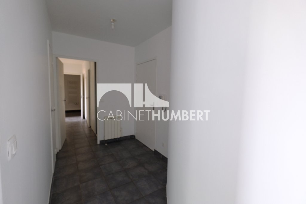 APPARTEMENT T3 A LOUER - ST ETIENNE FAURIEL - 66.75 m2 - 745 &euro; charges comprises par mois