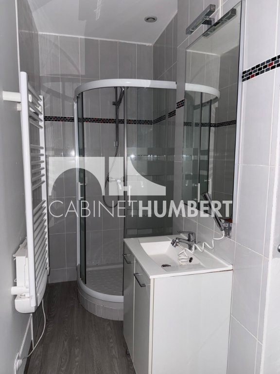 APPARTEMENT T3 A LOUER - ST ETIENNE FAURIEL - 55 m2 - 540 &euro; charges comprises par mois