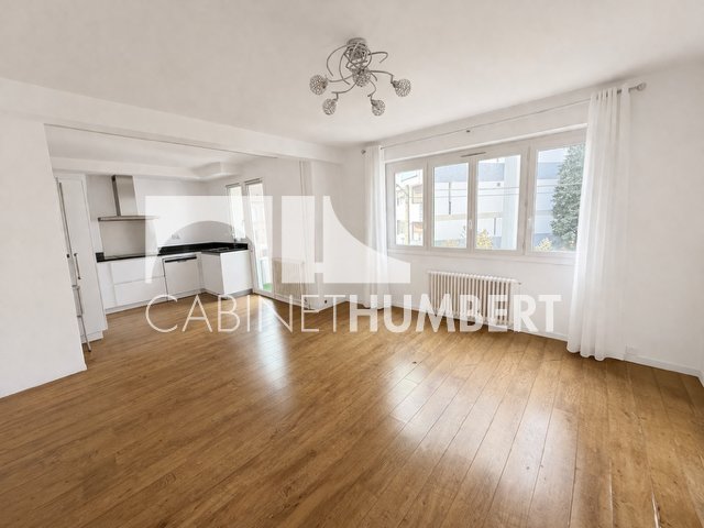 APPARTEMENT T3 A LOUER - ST ETIENNE FAURIEL - 74.84 m2 - 750 &euro; charges comprises par mois