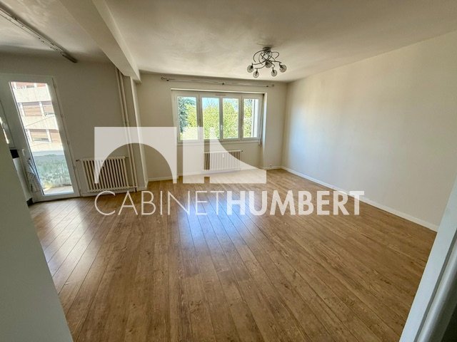 APPARTEMENT T3 A LOUER - ST ETIENNE FAURIEL - 74.84 m2 - 750 &euro; charges comprises par mois