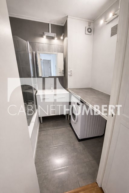 APPARTEMENT T3 A LOUER - ST ETIENNE FAURIEL - 74.84 m2 - 750 &euro; charges comprises par mois