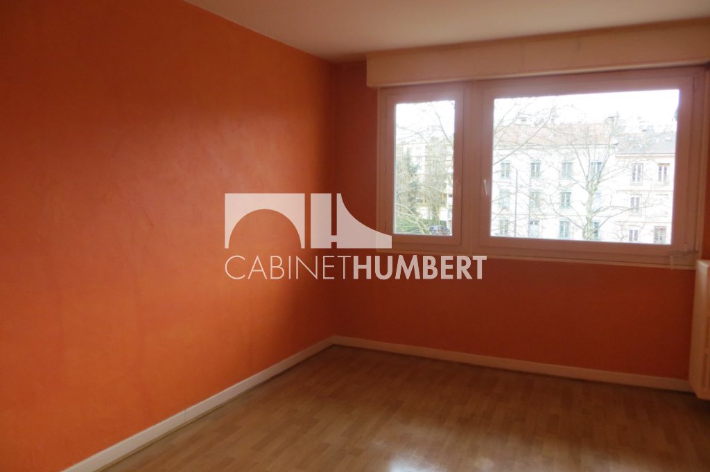 APPARTEMENT T3 A LOUER - ST ETIENNE FAURIEL - 60 m2 - 650 &euro; charges comprises par mois