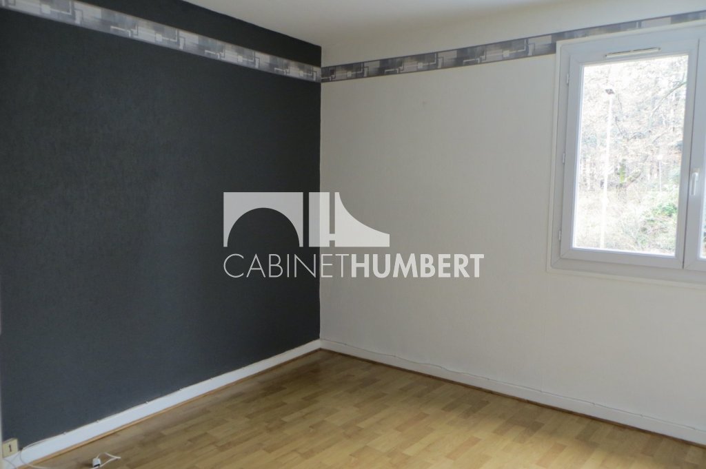 APPARTEMENT T3 A LOUER - ST ETIENNE FAURIEL - 60 m2 - 650 &euro; charges comprises par mois