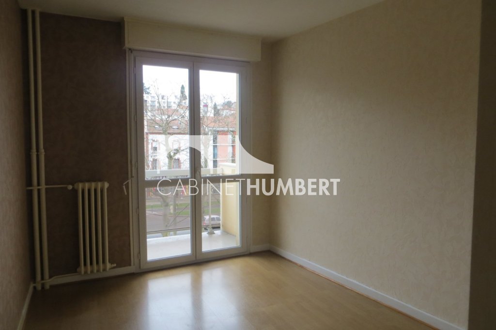 APPARTEMENT T3 A LOUER - ST ETIENNE FAURIEL - 60 m2 - 650 &euro; charges comprises par mois