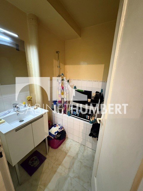 APPARTEMENT T3 A LOUER - ST ETIENNE FAURIEL - 60 m2 - 650 &euro; charges comprises par mois