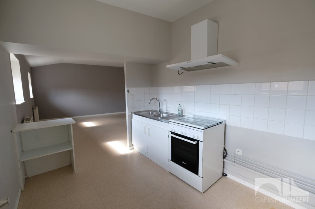 APPARTEMENT T3 A LOUER - ST ETIENNE FAURIEL - 66,87 m2 - 469 € charges comprises par mois