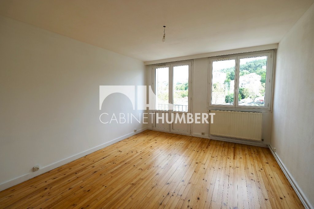 APPARTEMENT T3 A LOUER - ST ETIENNE FOURNEYRON - 60 m2 - 555 &euro; charges comprises par mois