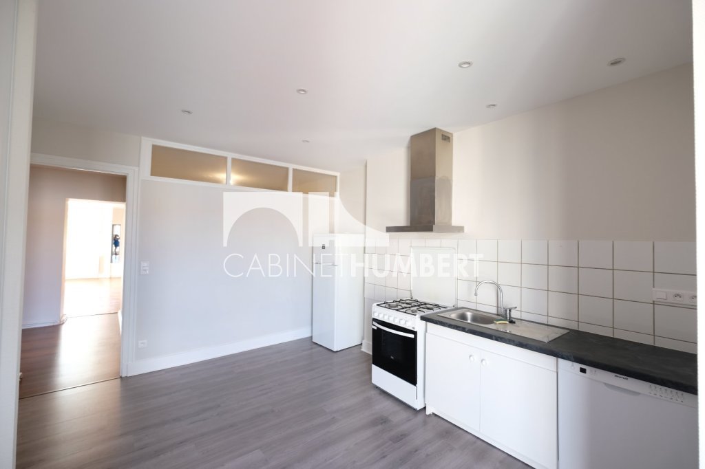 APPARTEMENT T3 A LOUER - ST ETIENNE HYPER CENTRE - 97.47 m2 - 715 &euro; charges comprises par mois
