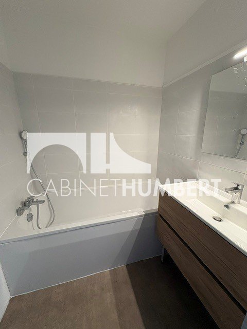 APPARTEMENT T3 A LOUER - ST ETIENNE LA MÉTARE - 67.79 m2 - 610 &euro; charges comprises par mois