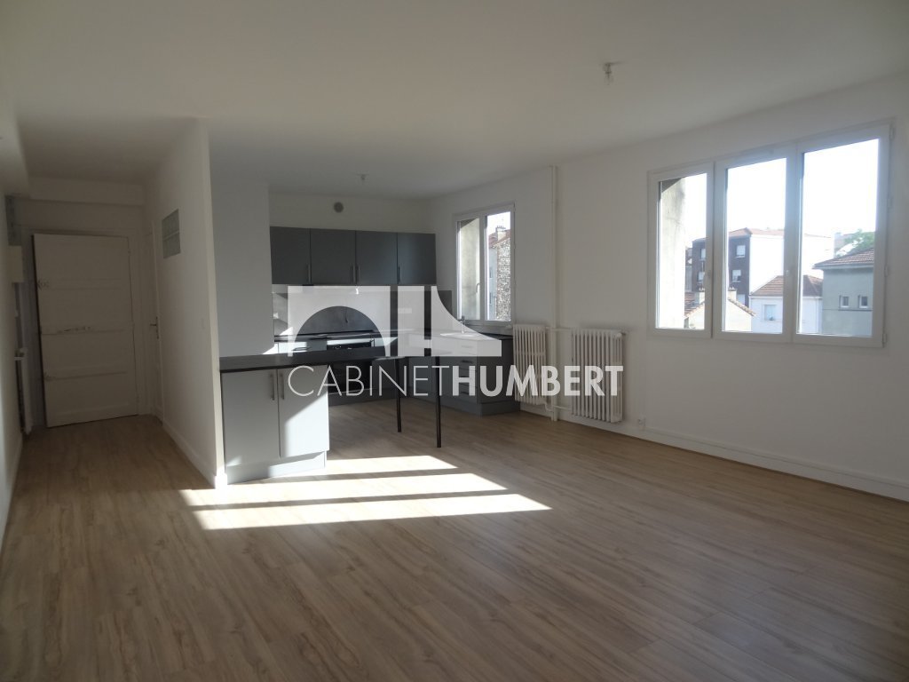 APPARTEMENT T3 A LOUER - ST ETIENNE LE SOLEIL - 69 m2 - 550 € charges comprises par mois