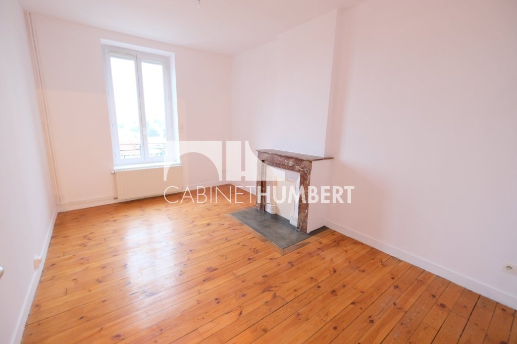 APPARTEMENT T3 A LOUER - ST ETIENNE MONTPLAISIR - 70.24 m2 - 595 &euro; charges comprises par mois
