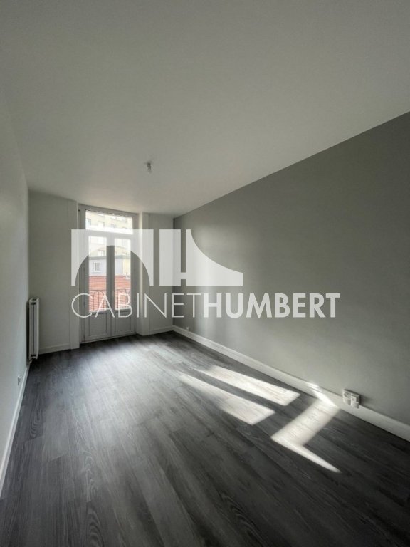 APPARTEMENT T3 A LOUER - ST ETIENNE CHATEAUCREUX - 61 m2 - 595 € charges comprises par mois