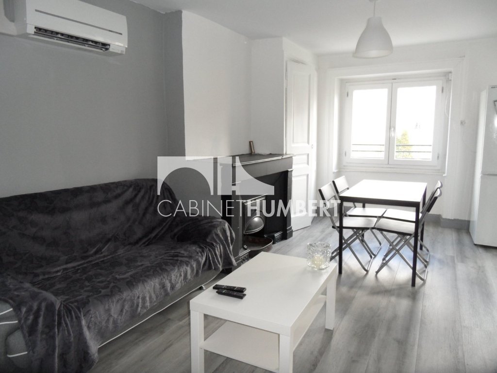 APPARTEMENT T3 A LOUER - ST ETIENNE PLACE ANATOLE FRANCE - 58.21 m2 - 660 &euro; charges comprises par mois