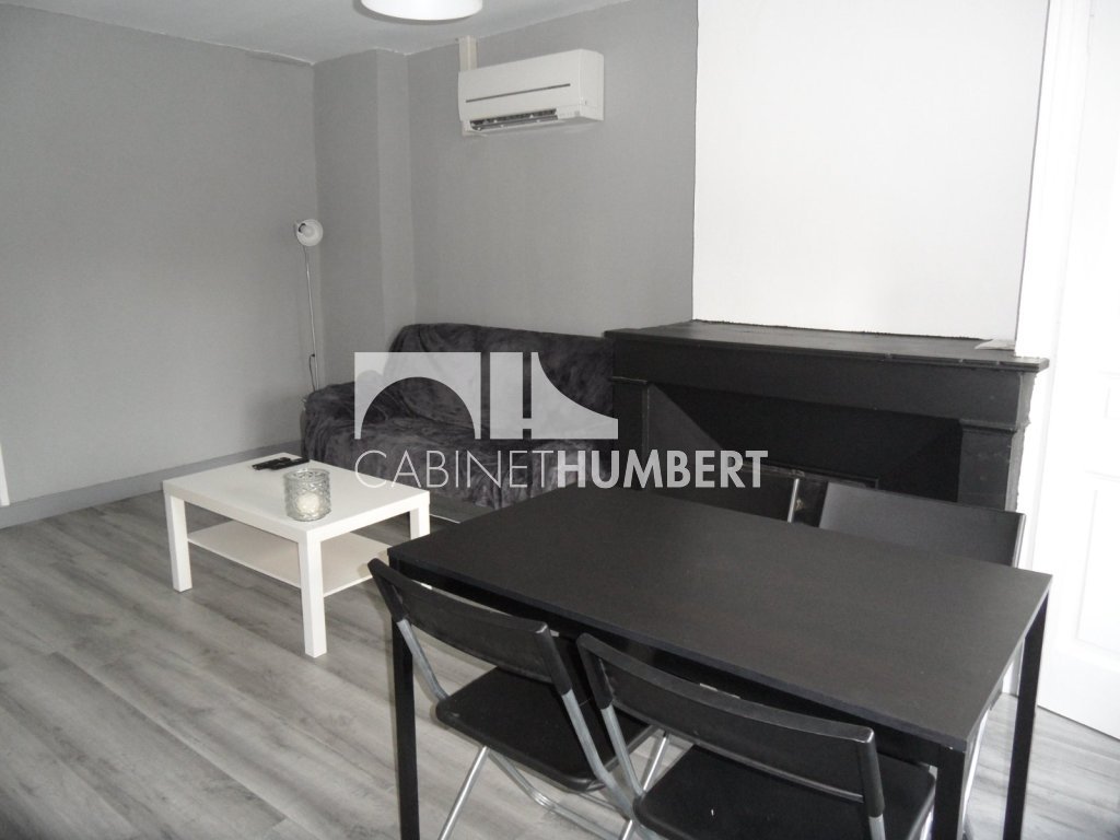 APPARTEMENT T3 A LOUER - ST ETIENNE PLACE ANATOLE FRANCE - 58.21 m2 - 660 &euro; charges comprises par mois