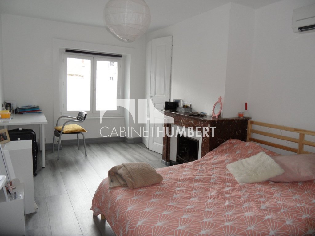 APPARTEMENT T3 A LOUER - ST ETIENNE PLACE ANATOLE FRANCE - 58.21 m2 - 660 &euro; charges comprises par mois