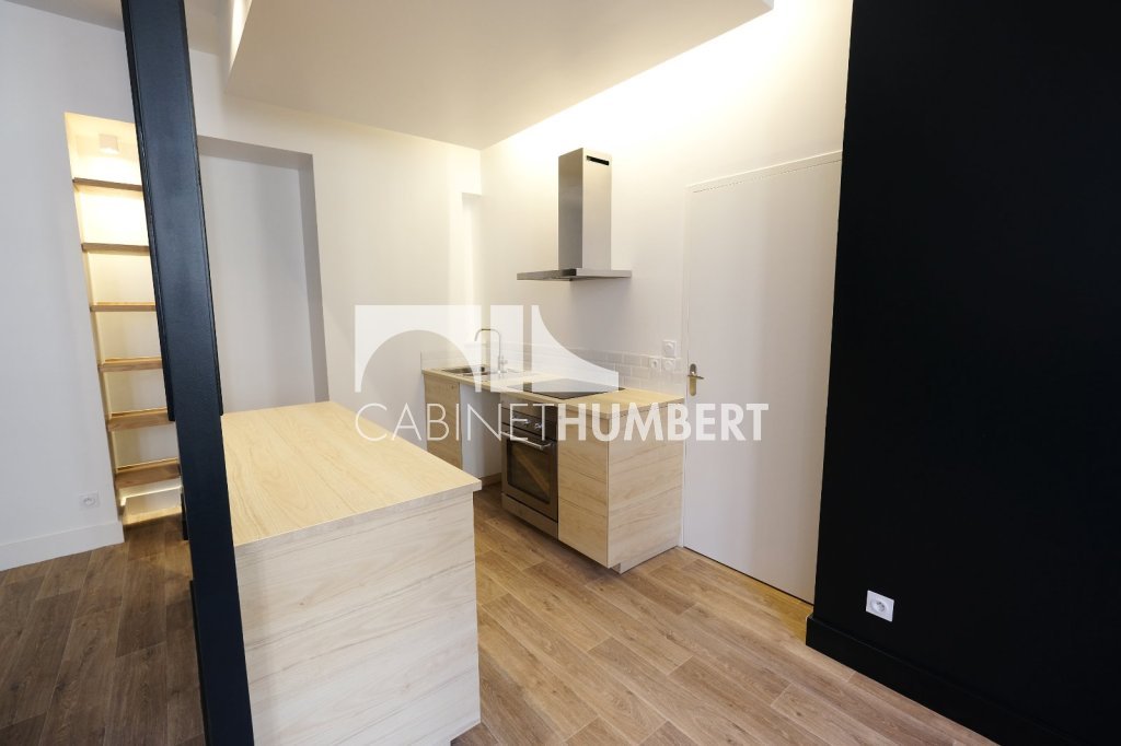 APPARTEMENT T3 A LOUER - ST ETIENNE PLACE DORIAN - 73.6 m2 - 555 &euro; charges comprises par mois
