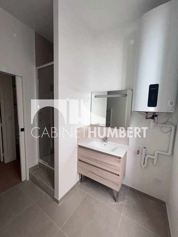APPARTEMENT T3 A LOUER - ST ETIENNE SECTEUR DORIAN - 68.37 m2 - 770 &euro; charges comprises par mois