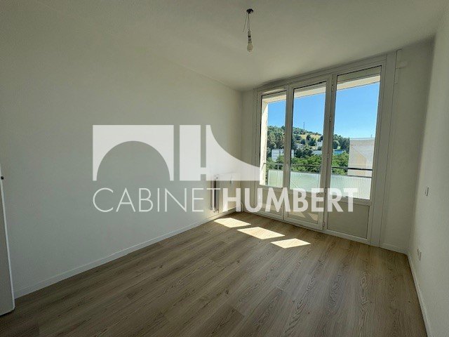 APPARTEMENT T3 A VENDRE - ST ETIENNE BELLEVUE - 54.79 m2 - 59 000 €