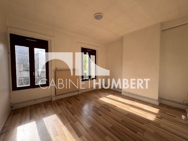 APPARTEMENT T3 A VENDRE - ST ETIENNE BELLEVUE - 68 m2 - 50 000 €