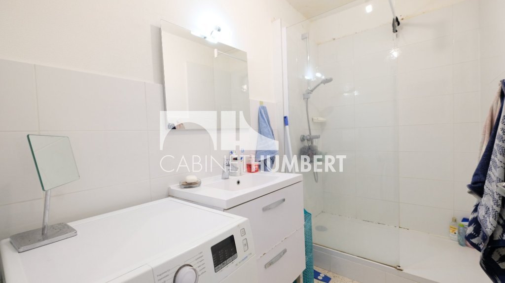 APPARTEMENT T3 A VENDRE - ST ETIENNE BELLEVUE - 61 m2 - 65000€