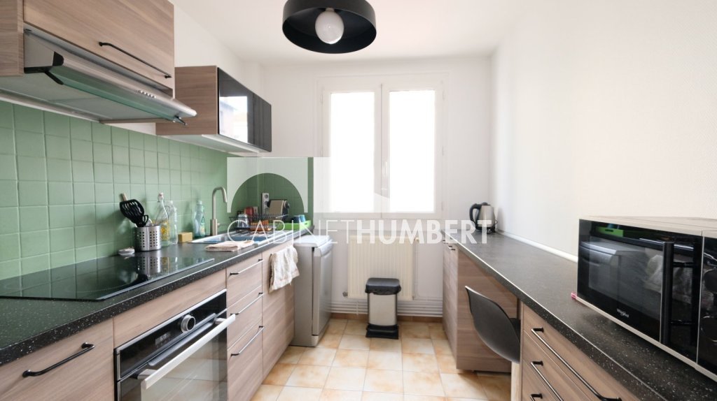 APPARTEMENT T3 A VENDRE - ST ETIENNE FACULTE / CENTRE DEUX - 63.75 m2 - 79000€