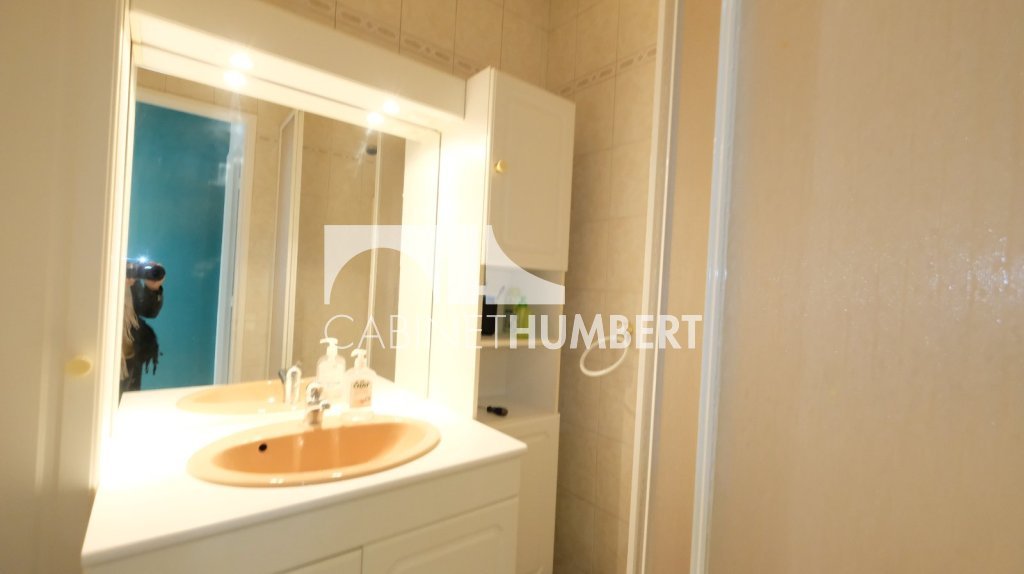 APPARTEMENT T3 A VENDRE - ST ETIENNE FACULTE / CENTRE DEUX - 63.75 m2 - 79000€