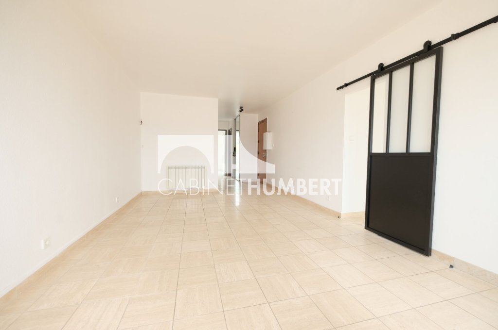 APPARTEMENT T3 A VENDRE - ST ETIENNE FAURIEL - 69.66 m2 - 126000€