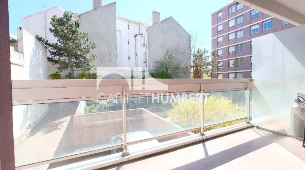 APPARTEMENT T3 A VENDRE - ST ETIENNE FAURIEL - 84.29 m2 - 98 000 &euro;