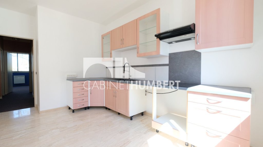 APPARTEMENT T3 A VENDRE - ST ETIENNE FAURIEL - 84.29 m2 - 98 000 &euro;