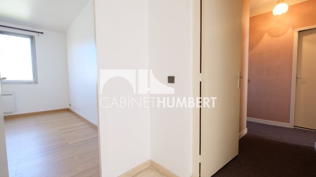 APPARTEMENT T3 A VENDRE - ST ETIENNE FAURIEL - 84.29 m2 - 98 000 &euro;