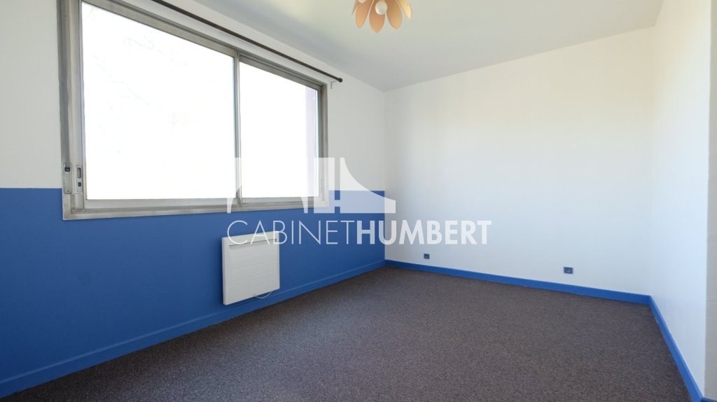APPARTEMENT T3 A VENDRE - ST ETIENNE FAURIEL - 84.29 m2 - 98 000 &euro;