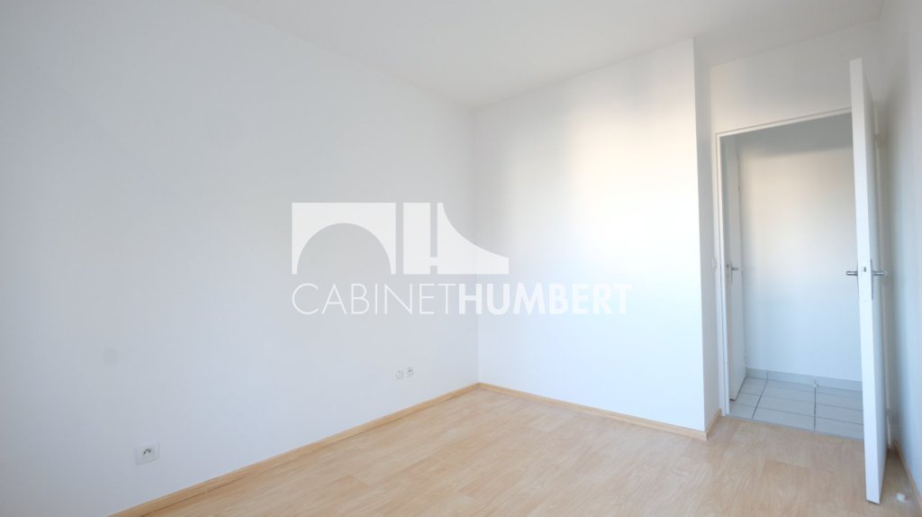 APPARTEMENT T3 A VENDRE - ST ETIENNE FAURIEL - 66.8 m2 - 138�000�&euro;