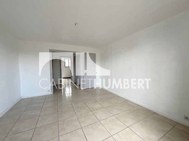 APPARTEMENT T3 A VENDRE - ST ETIENNE FAURIEL - 55.26 m2 - 79 000 &euro;