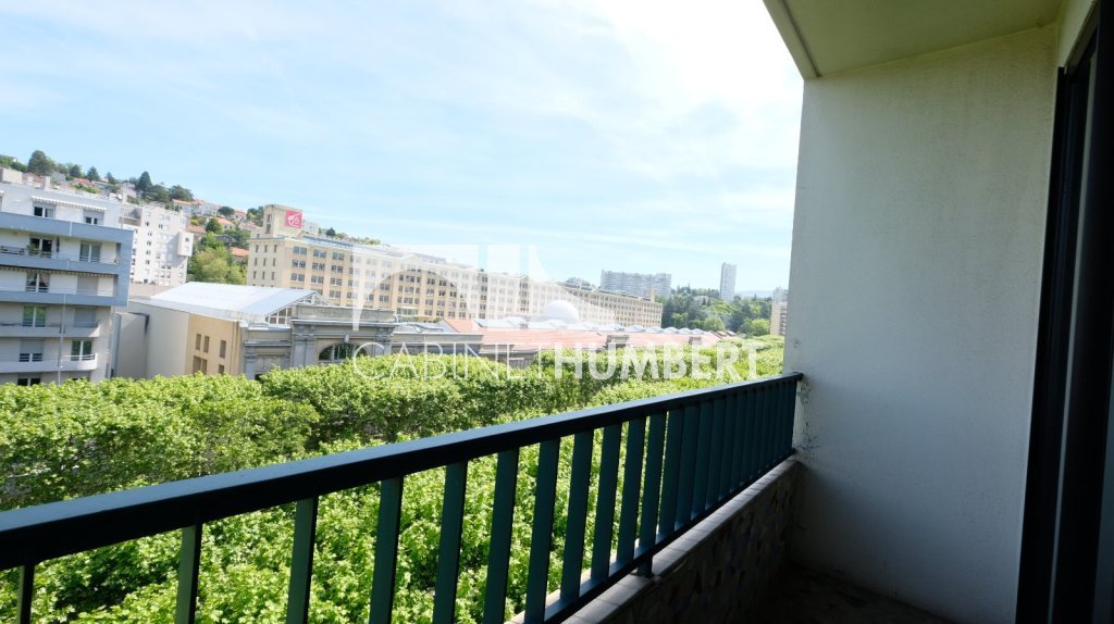 APPARTEMENT T3 A VENDRE - ST ETIENNE FAURIEL - 71.3 m2 - 76 000 &euro;