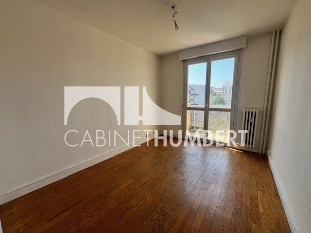 APPARTEMENT T3 A VENDRE - ST ETIENNE FAURIEL - 66.85 m2 - 79 000 &euro;