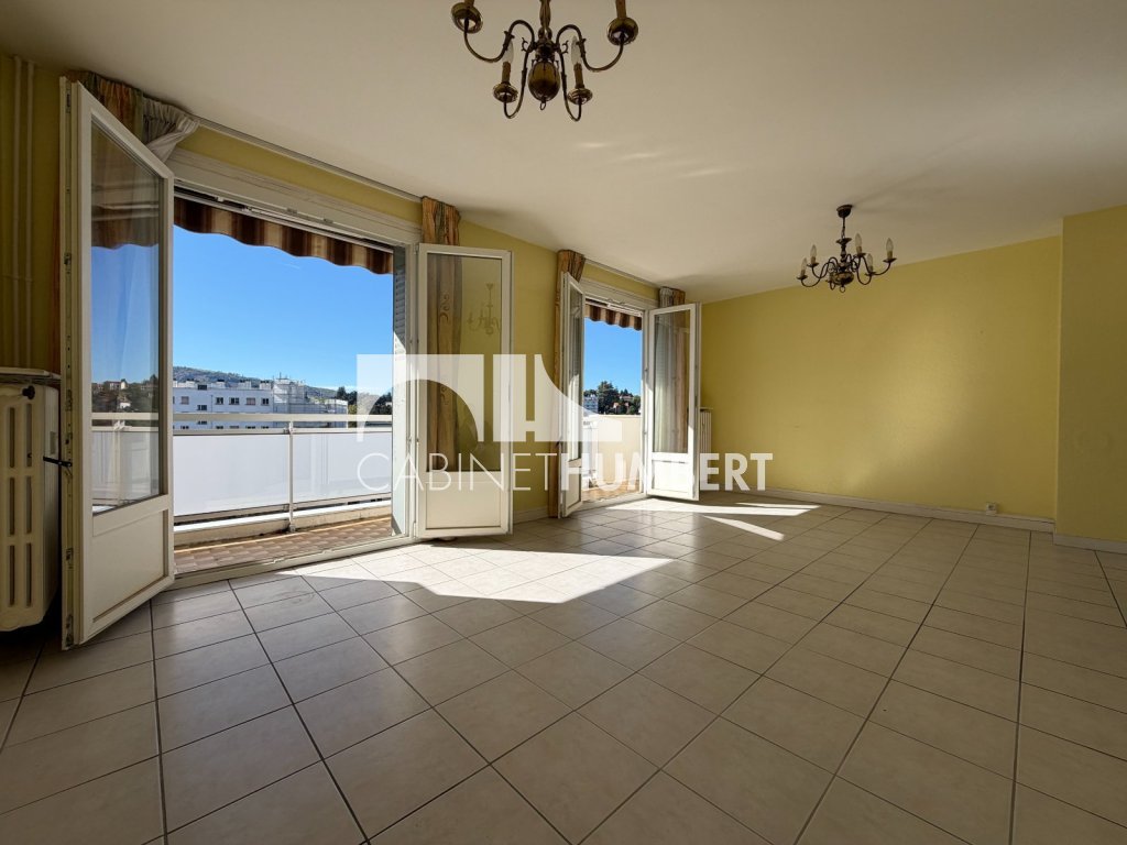 APPARTEMENT T3 A VENDRE - ST ETIENNE FAURIEL - 64.96 m2 - 75 000 &euro;
