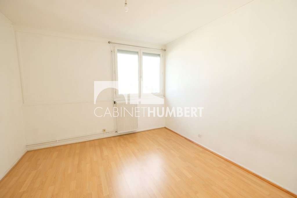 APPARTEMENT T3 A VENDRE - ST ETIENNE LA MTARE - 72.13 m2 - 65000€