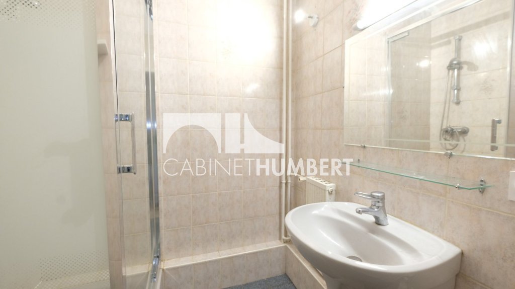 APPARTEMENT T3 A VENDRE - ST ETIENNE LA M�TARE - 72.05 m2 - 60�000�&euro;