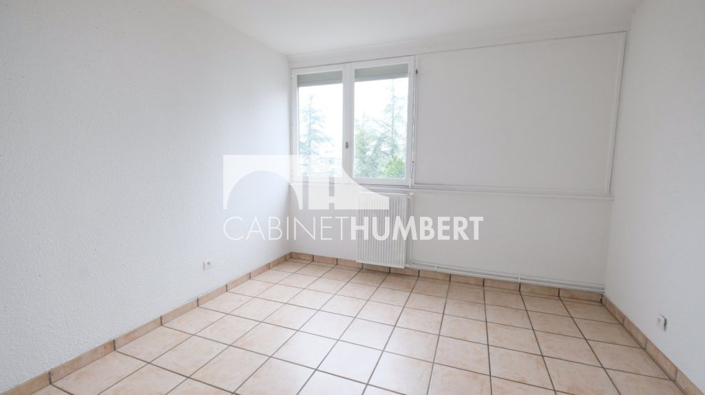 APPARTEMENT T3 A VENDRE - ST ETIENNE LA M�TARE - 72.05 m2 - 60�000�&euro;