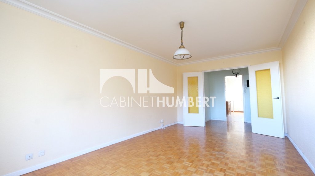 APPARTEMENT T3 A VENDRE - ST ETIENNE LA M�TARE - 73.29 m2 - 69�000�&euro;