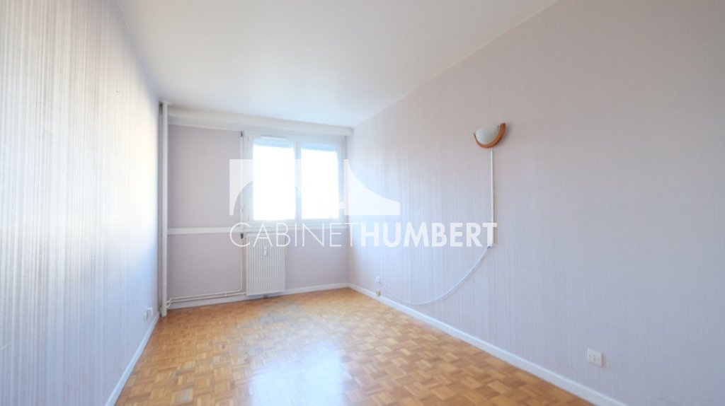 APPARTEMENT T3 A VENDRE - ST ETIENNE LA M�TARE - 73.29 m2 - 69�000�&euro;