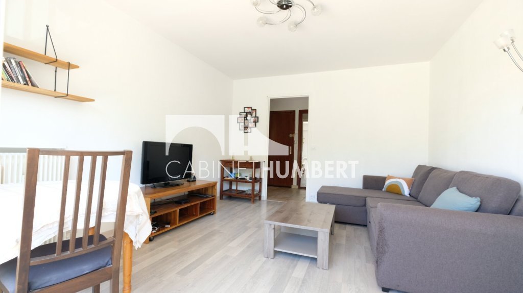 APPARTEMENT T3 A VENDRE - ST ETIENNE MONTPLAISIR - 65.83 m2 - 89000€