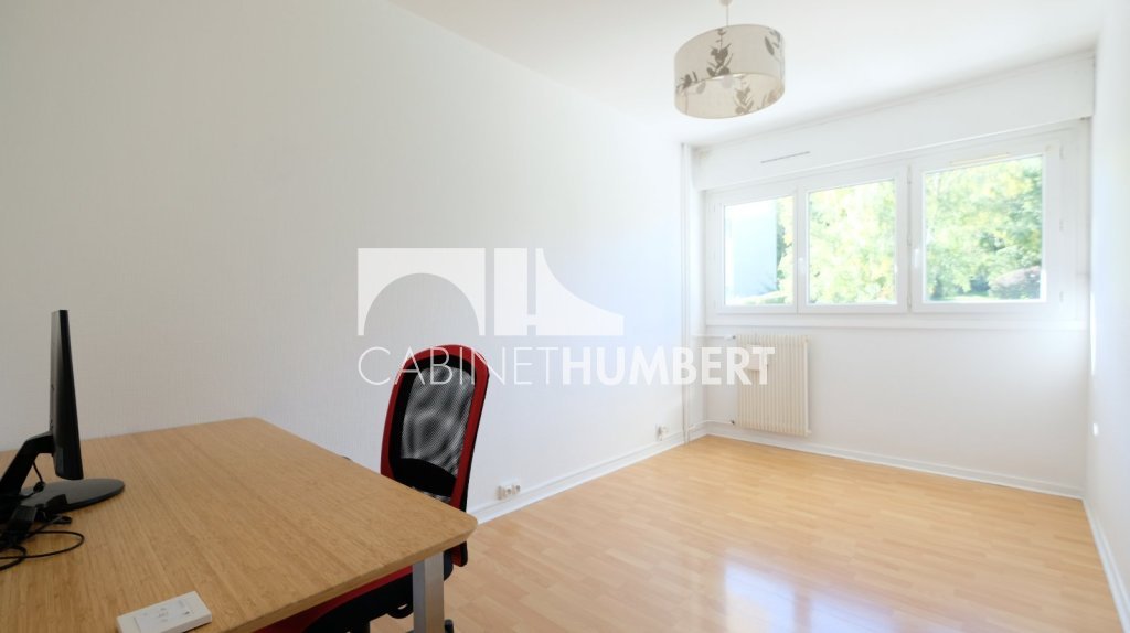 APPARTEMENT T3 A VENDRE - ST ETIENNE MONTPLAISIR - 65.83 m2 - 89000€