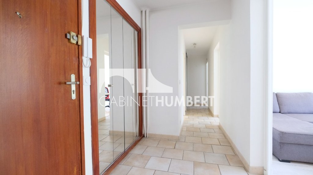 APPARTEMENT T3 A VENDRE - ST ETIENNE MONTPLAISIR - 65.83 m2 - 89000€