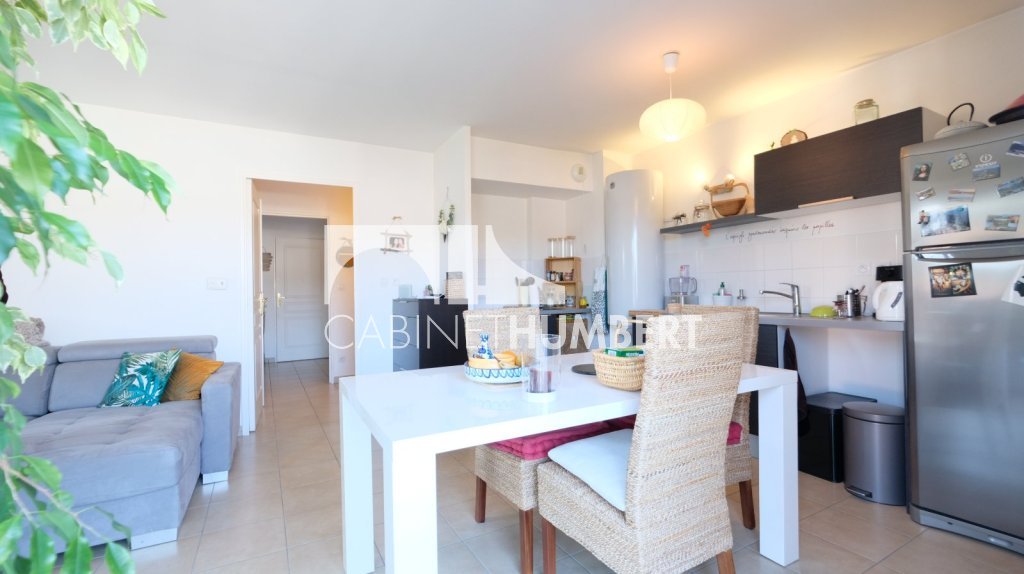 APPARTEMENT T3 A VENDRE - ST PRIEST EN JAREZ - 64.02 m2 - 167 000 &euro;