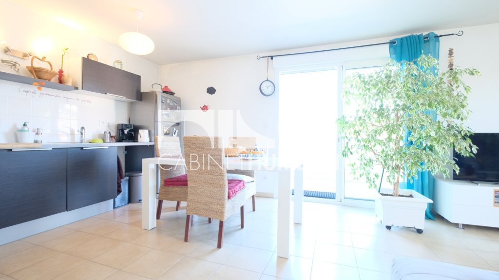 APPARTEMENT T3 A VENDRE - ST PRIEST EN JAREZ - 64.02 m2 - 167 000 &euro;