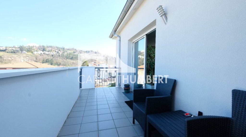 APPARTEMENT T3 A VENDRE - ST PRIEST EN JAREZ - 64.02 m2 - 167 000 &euro;