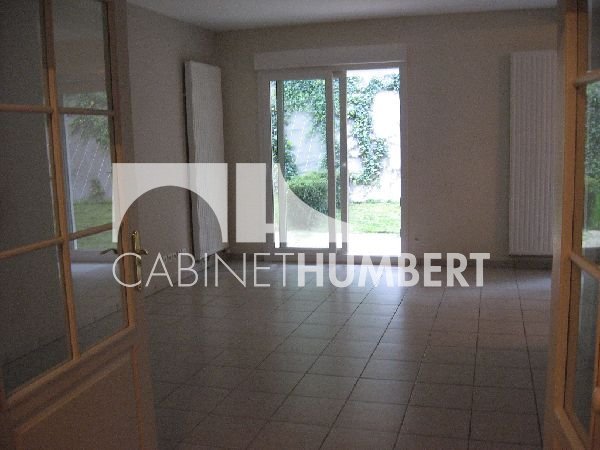 APPARTEMENT T4 A LOUER - ST ETIENNE BERGSON - 85 m2 - 880�&euro; charges comprises par mois