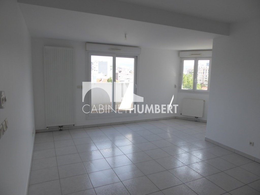 APPARTEMENT T4 A LOUER - ST ETIENNE BERGSON - 75 m2 - 790€ charges comprises par mois